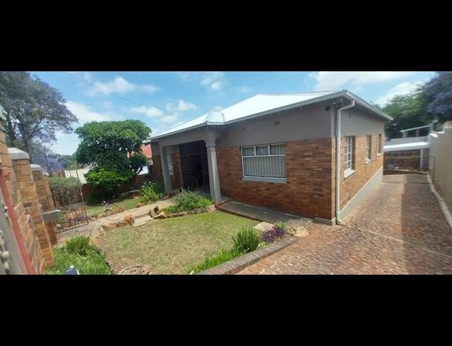 3 BEDROOM HOUSE FOR SALE IN KENSINGTON